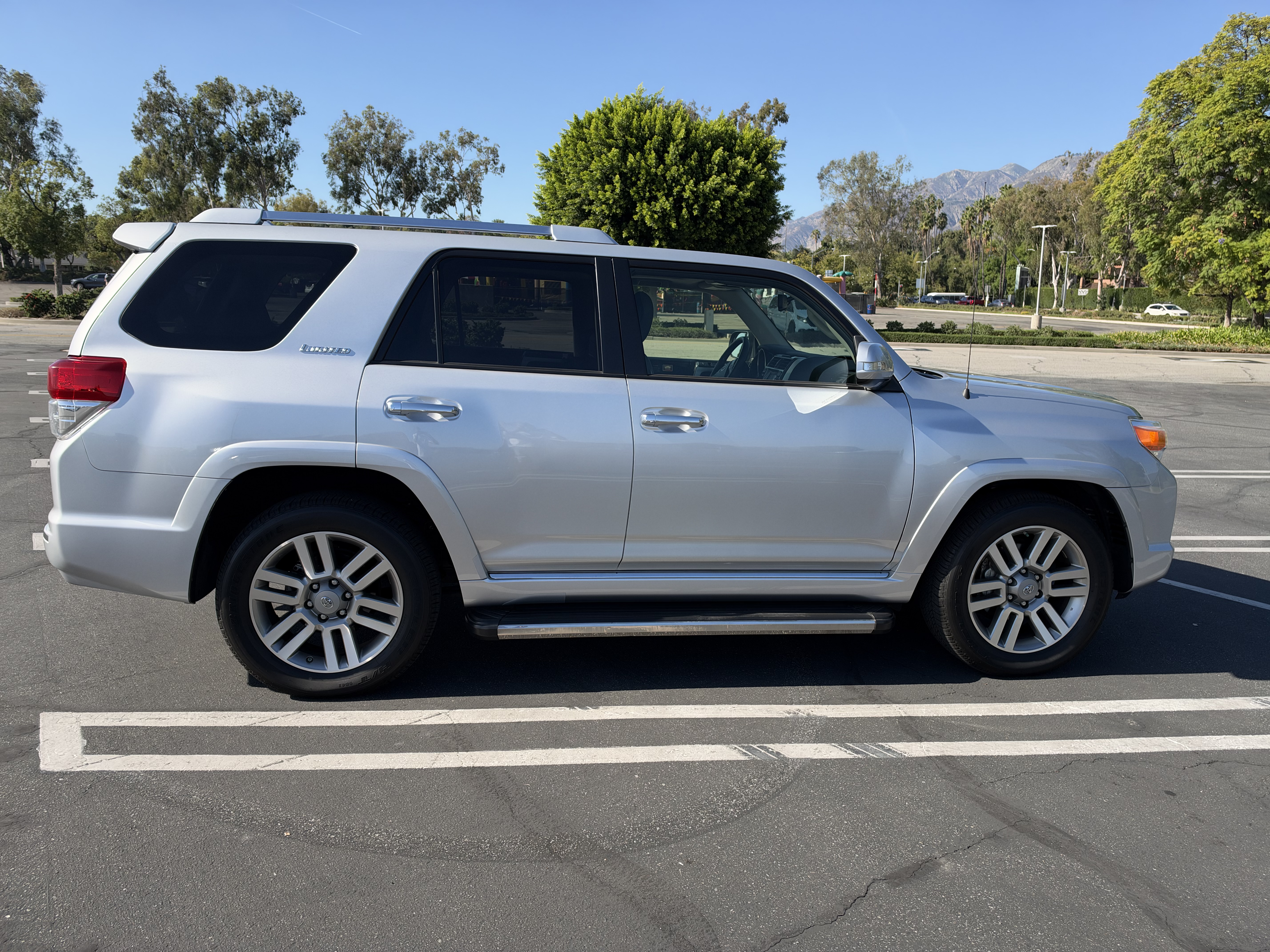 Used 2012 Toyota 4Runner Limited RWD image 8