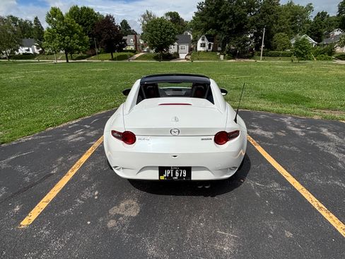 Used 2020 MAZDA MX-5 Miata RF Grand Touring RWD image 6