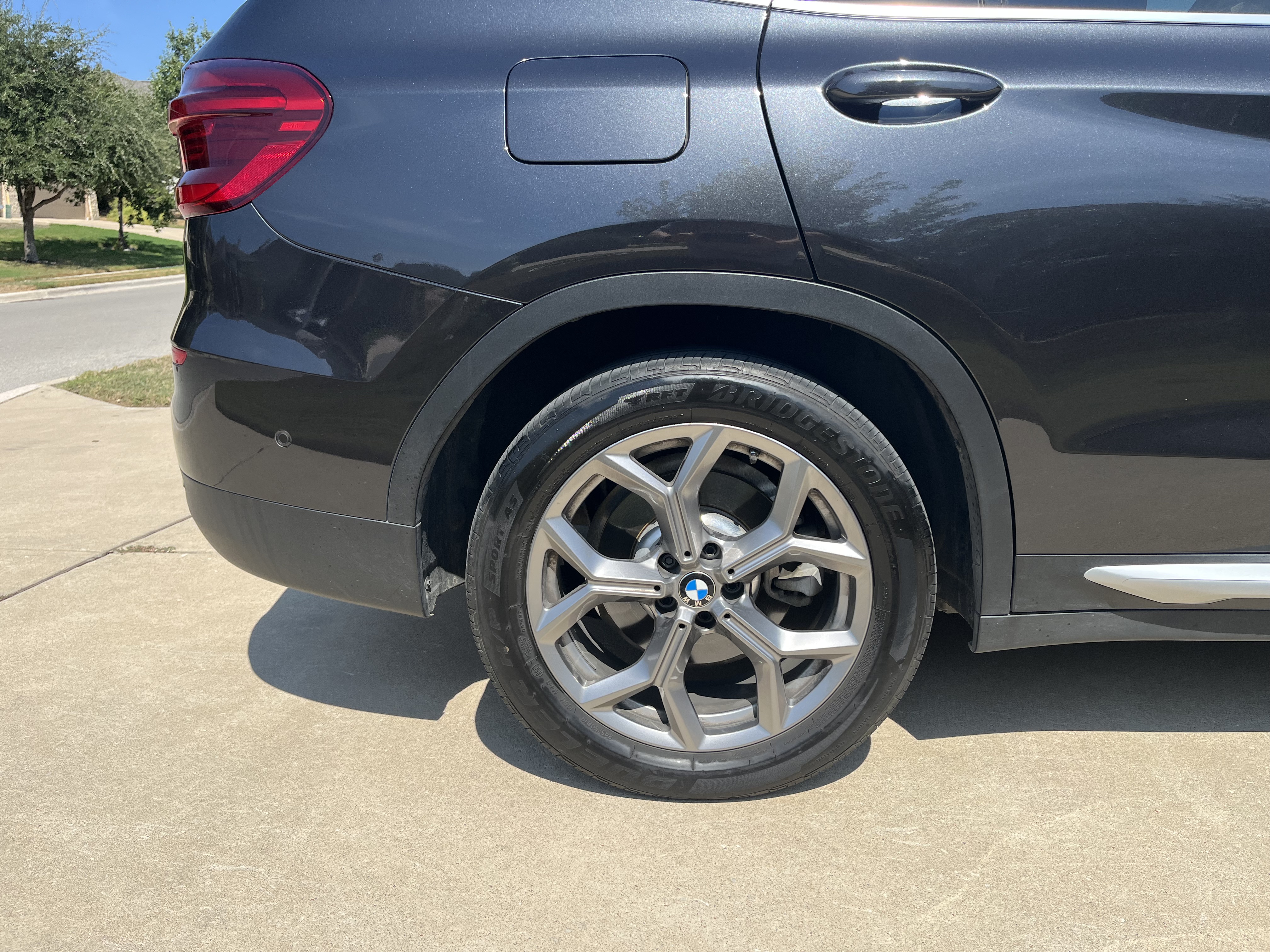 Used 2020 BMW X3 xDrive30i w/ Executive Package AWD/4WD image 11