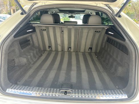 Used 2019 Audi Q8 Premium w/ Convenience Package image 15