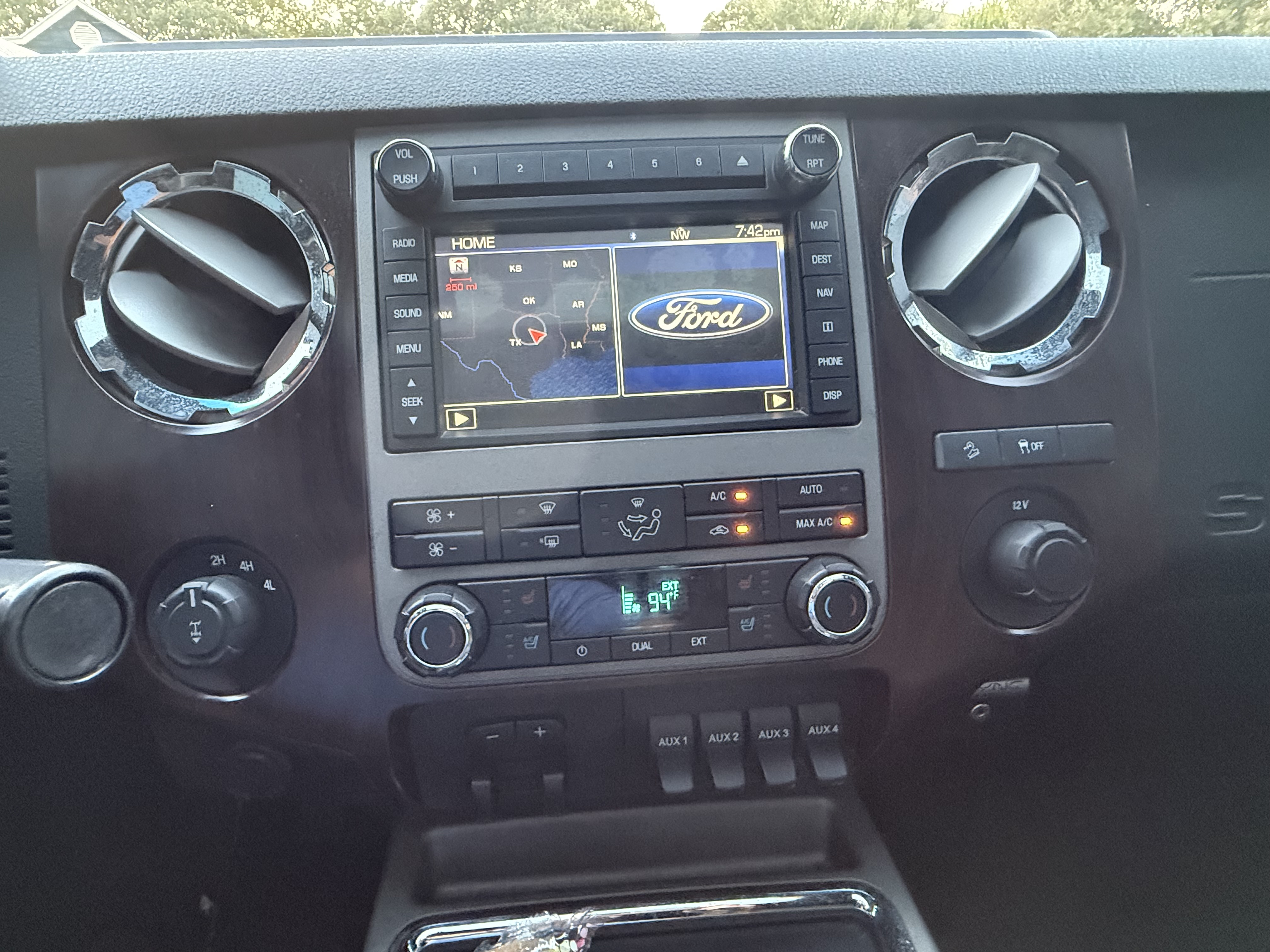 Used 2012 Ford F250 Lariat w/ Lariat Ultimate Pkg AWD/4WD image 14