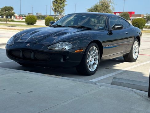 Used 2000 Jaguar XK8 Coupe RWD image 1