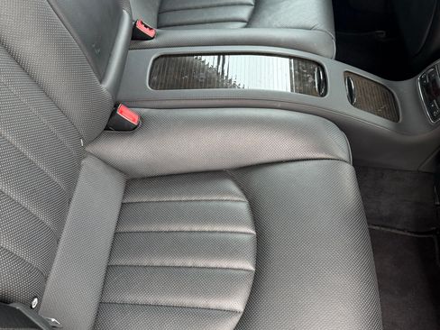 Used 2007 Mercedes-Benz CLS 550 image 12