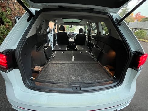 Used 2021 Volkswagen Atlas SEL R-Line image 24