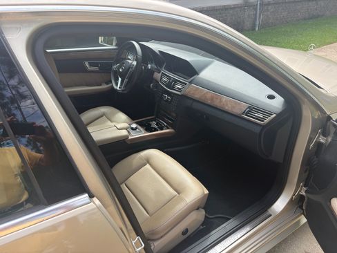 Used 2013 Mercedes-Benz E 350 Sedan image 2