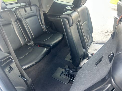 Used 2012 Toyota Highlander Limited w/ Tow Pkg FWD image 11
