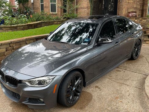 Used 2018 BMW 340i Sedan RWD image 4