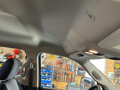 Used 2018 RAM 2500 Tradesman w/ Chrome Appearance Group image 16