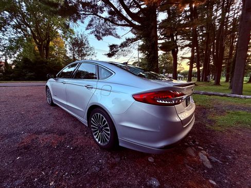 Used 2017 Ford Fusion Titanium image 5