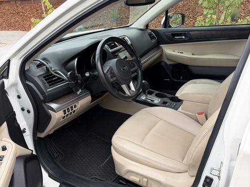 Used 2016 Subaru Outback 3.6R Limited AWD/4WD image 8