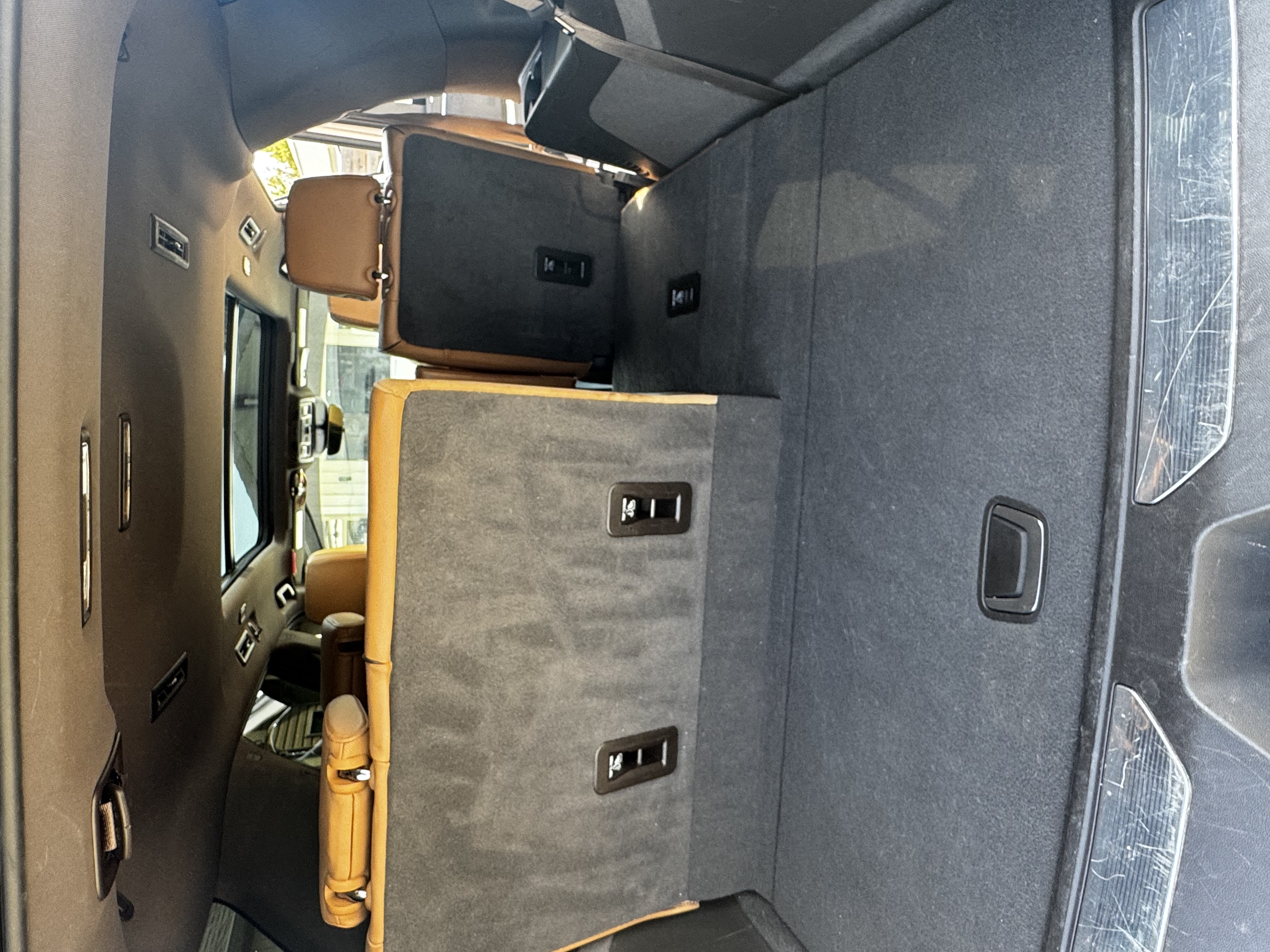 Used 2022 Cadillac Escalade Sport w/ Touring Package RWD image 9