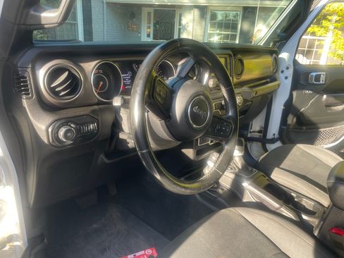 Used 2020 Jeep Wrangler Unlimited Sport S AWD/4WD image 11