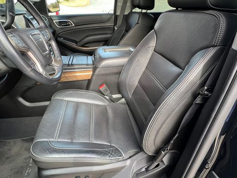 Used 2019 GMC Yukon Denali w/ Denali Ultimate Package image 11