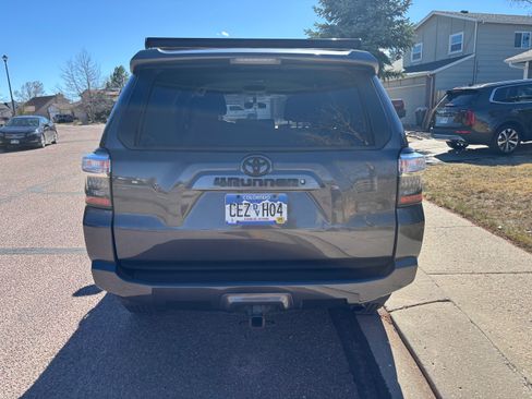 Used 2017 Toyota 4Runner SR5 image 4