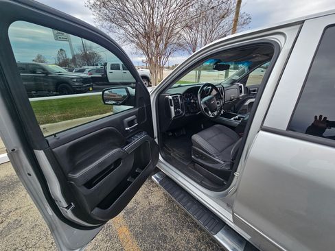 Used 2018 Chevrolet Silverado 1500 LT w/ Texas Edition image 11