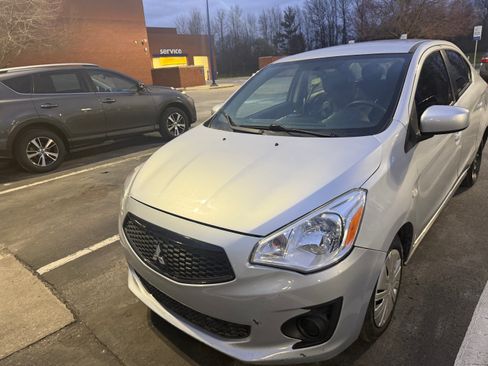 Used 2020 Mitsubishi Mirage G4 ES image 2