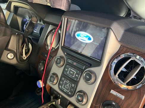 Used 2013 Ford F350 Lariat w/ Lariat Ultimate Pkg AWD/4WD image 10