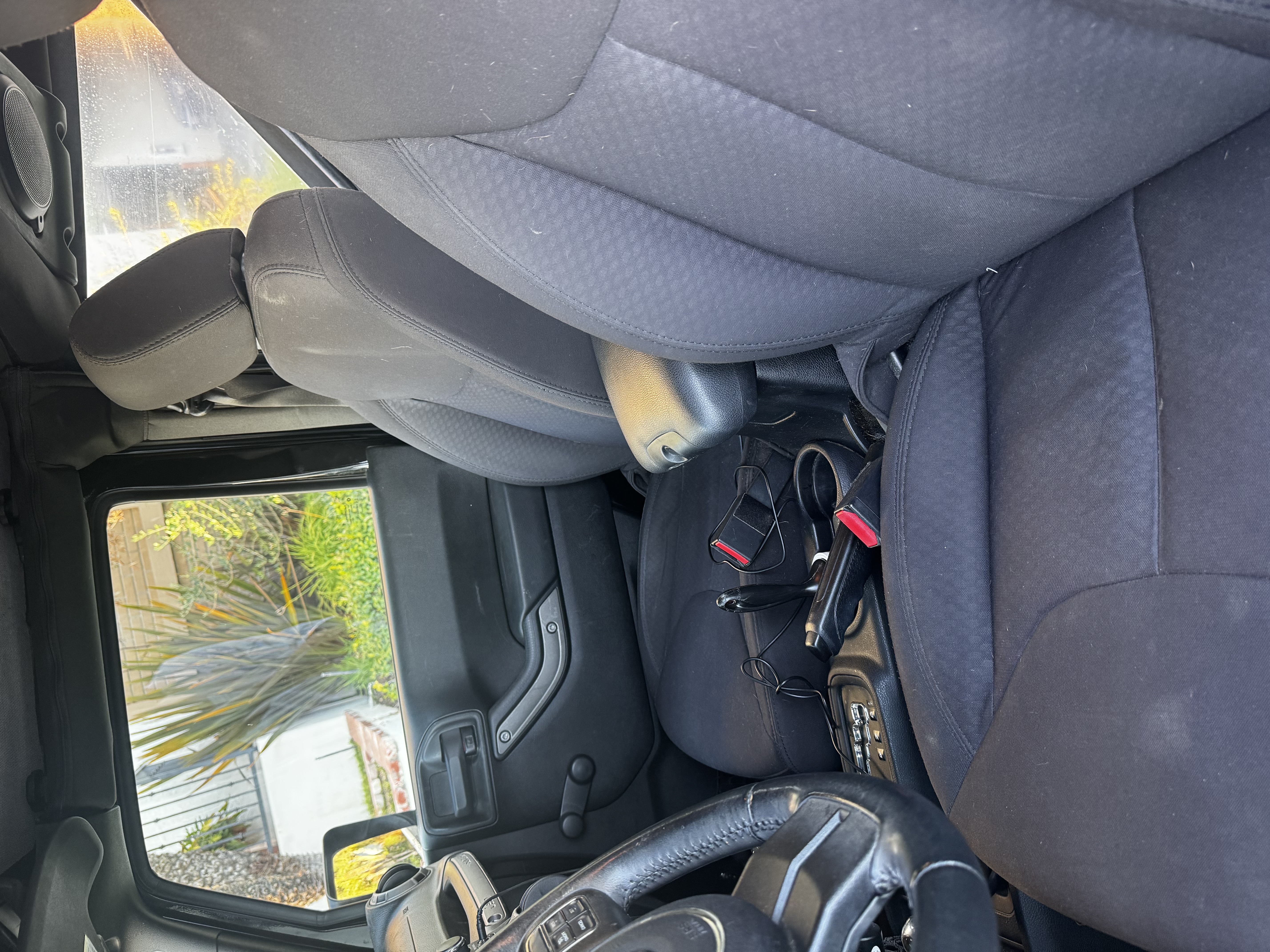 Used 2013 Jeep Wrangler Sport w/ Connectivity Group AWD/4WD image 10