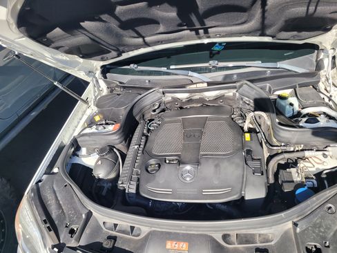 Used 2013 Mercedes-Benz GLK 350 4MATIC image 15