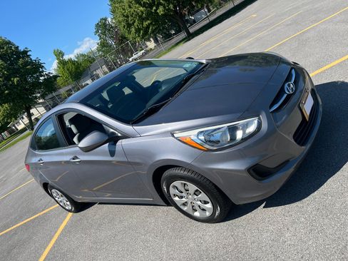Used 2015 Hyundai Accent GLS FWD image 24