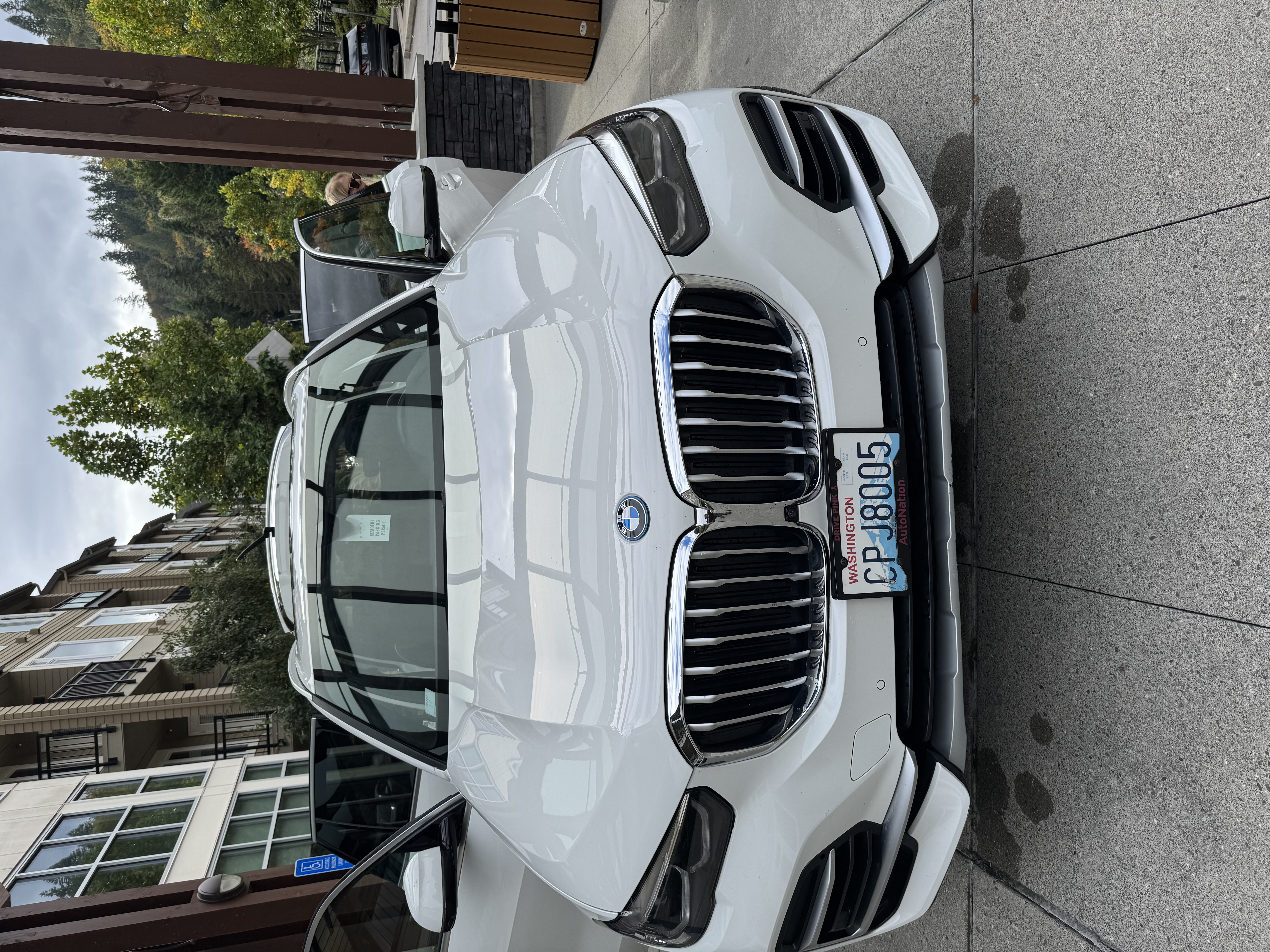 Used 2023 BMW X5 xDrive45e AWD/4WD image 1