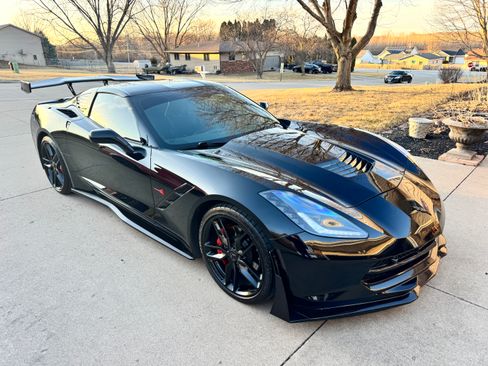 Used 2017 Chevrolet Corvette Stingray Coupe w/ 3LT Preferred Equipment Group RWD image 10