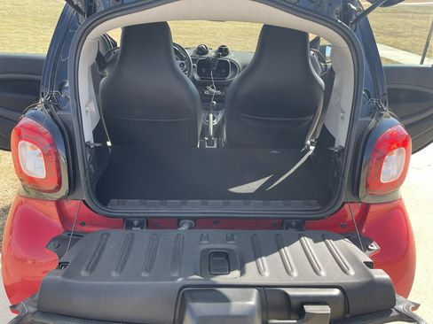 Used 2017 smart fortwo Prime image 15