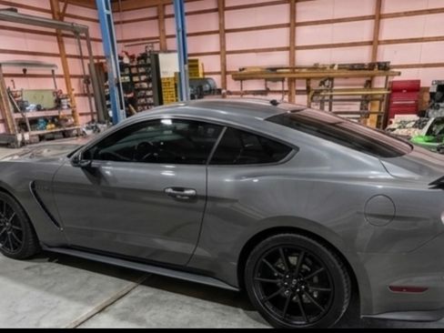 Used 2018 Ford Mustang Shelby GT350 w/ Electronics Package RWD image 4