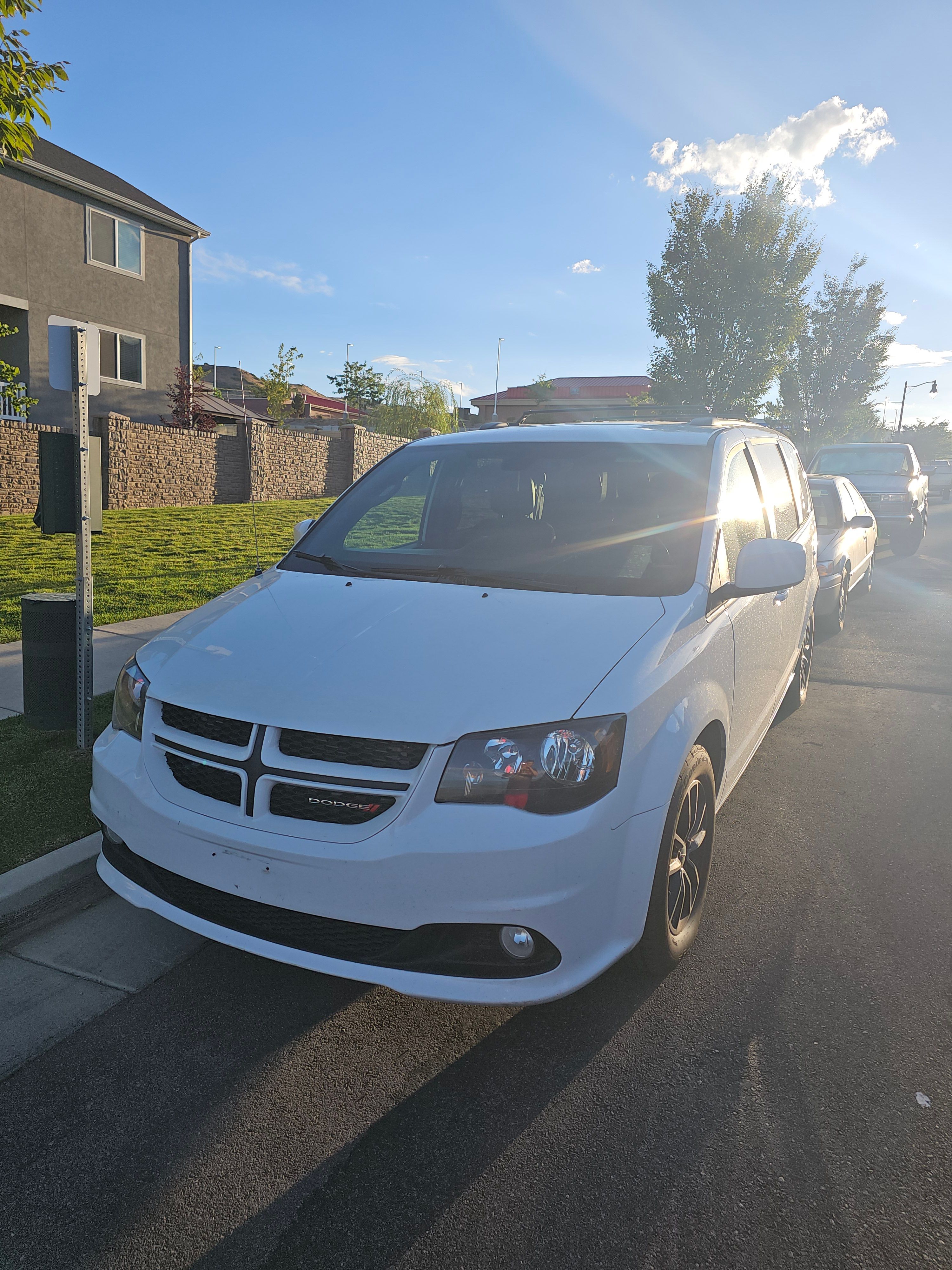 Used 2018 Dodge Grand Caravan GT FWD image 1