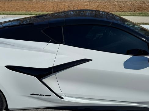 Used 2024 Chevrolet Corvette Z06 image 6