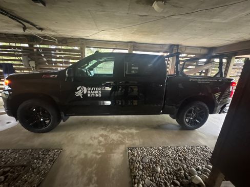 Used 2024 Chevrolet Silverado 1500 RST w/ Z71 Off-Road Package AWD/4WD image 1