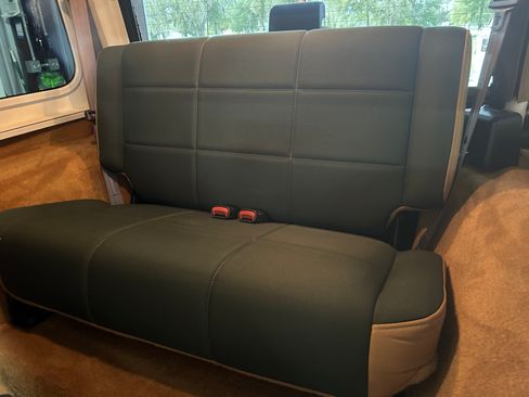 Used 1998 Jeep Wrangler Sahara image 10