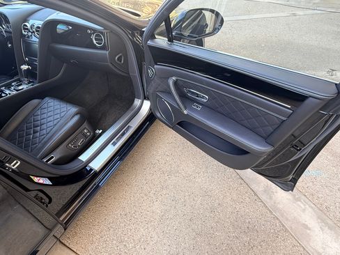 Used 2017 Bentley Flying Spur S V8 AWD/4WD image 13