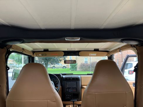 Used 1998 Jeep Wrangler Sahara AWD/4WD image 30