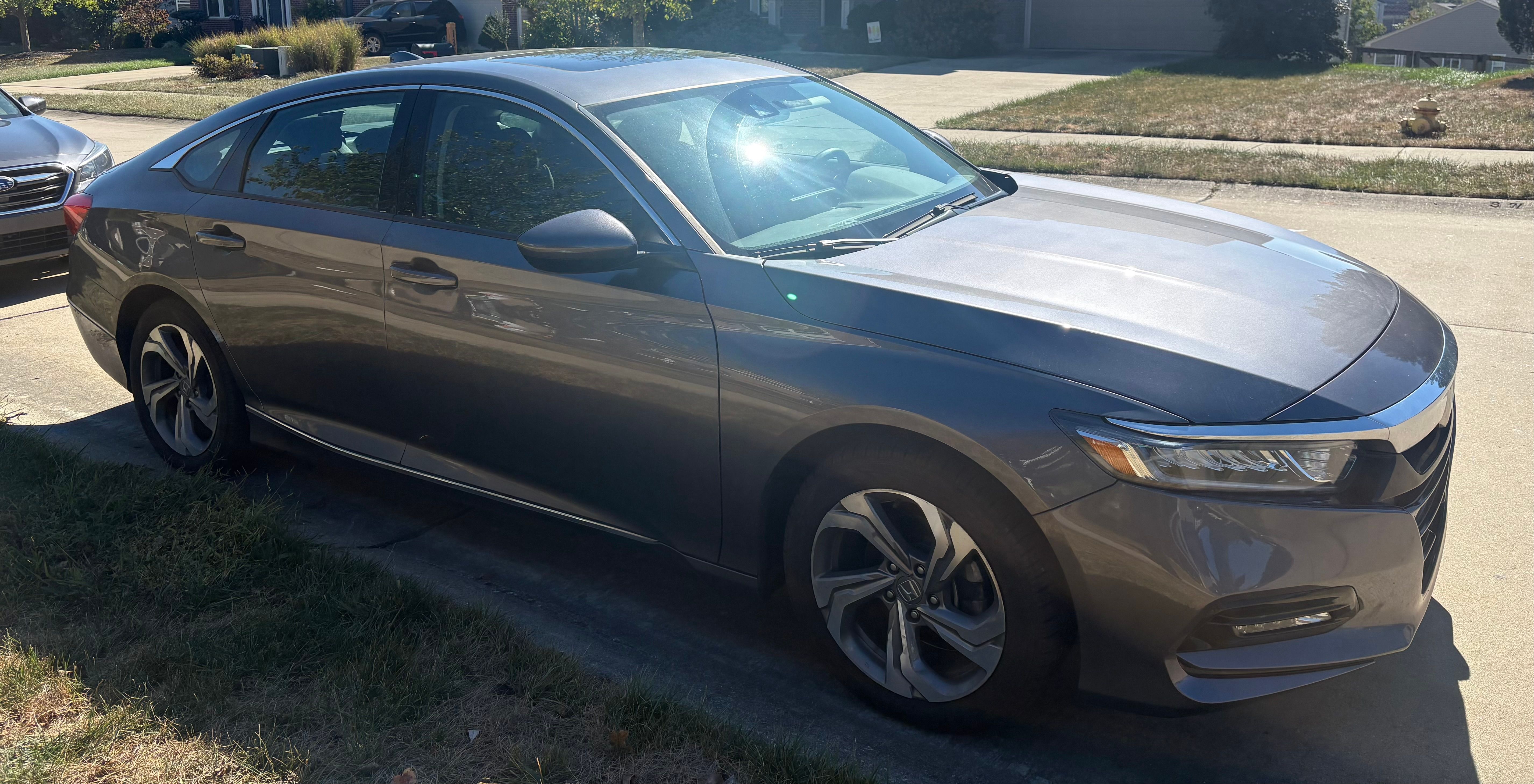 Used 2019 Honda Accord EX image 1