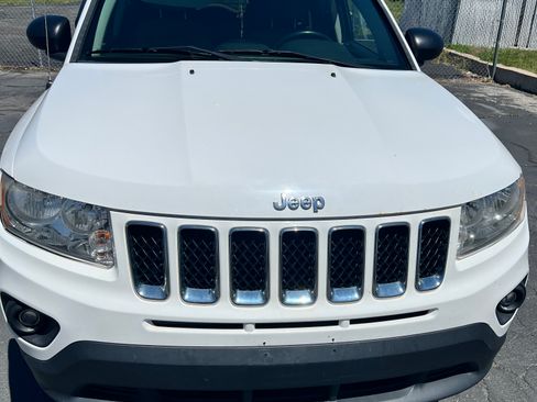 Used 2011 Jeep Compass 4WD image 14