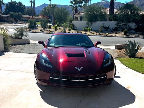 Used 2017 Chevrolet Corvette Stingray Coupe RWD image 5