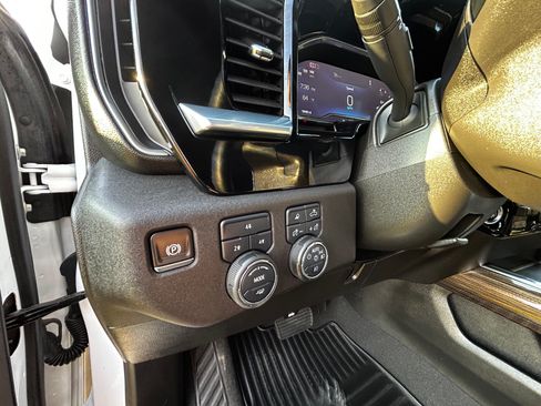 Used 2025 Chevrolet Silverado 2500 LT w/ Trail Boss Package AWD/4WD image 28