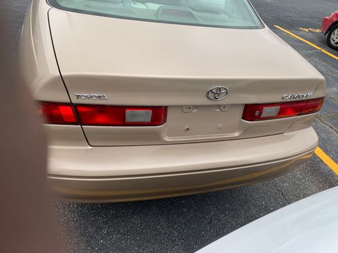 Used 1999 Toyota Camry LE image 14