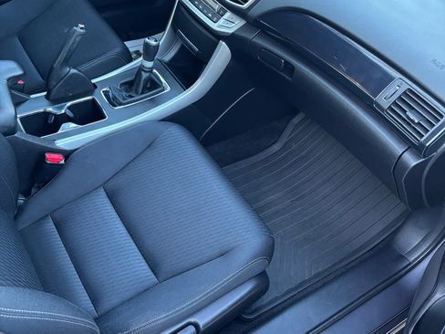 Used 2015 Honda Accord Sport image 13