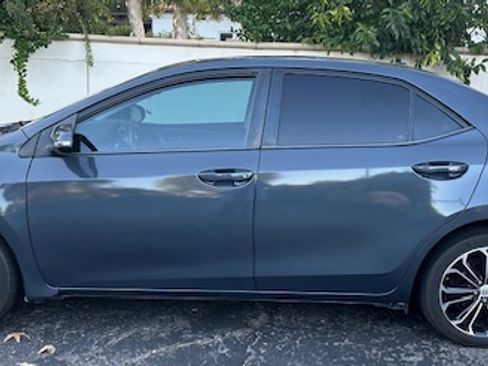 Used 2016 Toyota Corolla S Premium image 1