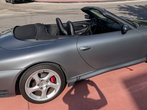 Used 2004 Porsche 911 Carrera 4S image 12