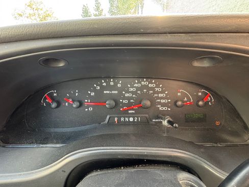 Used 2008 Ford E-350 and Econoline 350 Extended Super Duty image 12