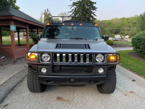 Used 2003 HUMMER H2 w/ Preferred Equipment Group AWD/4WD image 2