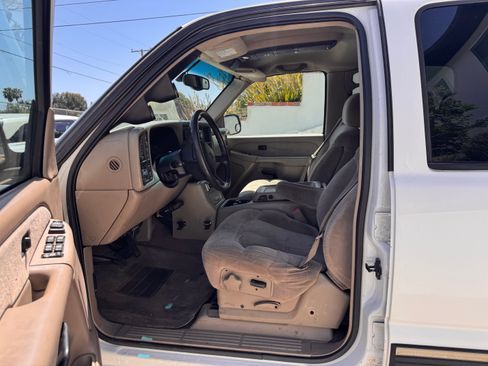 Used 2002 Chevrolet Silverado 2500 LS w/ Electrical Convenience Pkg image 9