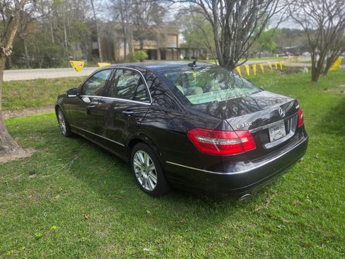 Used 2013 Mercedes-Benz E 350 BlueTEC Sedan image 4