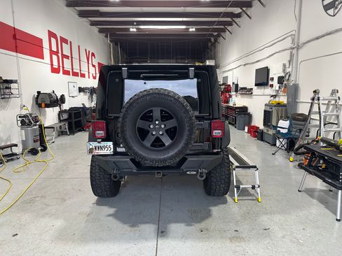 Used 2017 Jeep Wrangler Unlimited Sport image 5