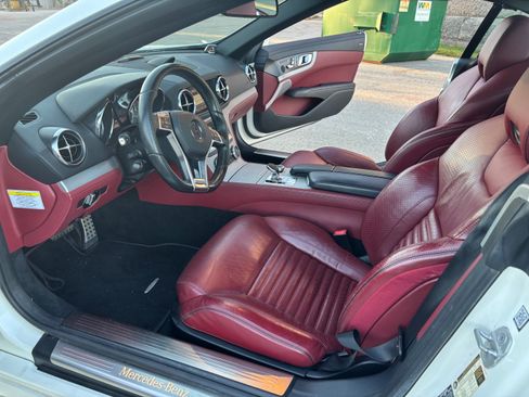 Used 2013 Mercedes-Benz SL 550 image 5