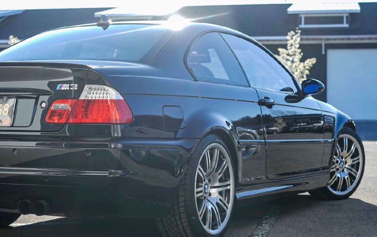 Used 2004 BMW M3 Coupe RWD image 2
