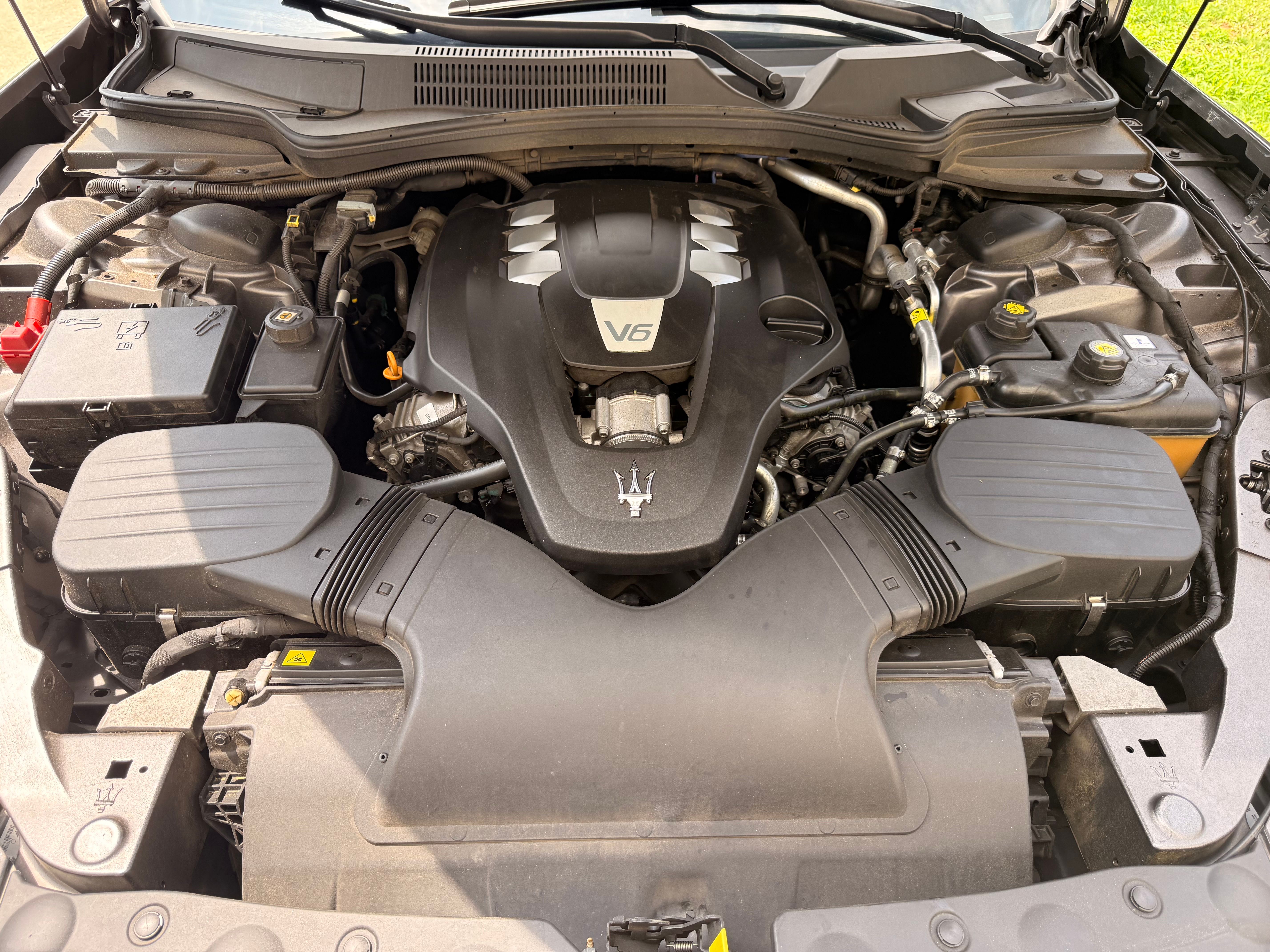 Used 2014 Maserati Ghibli RWD image 12
